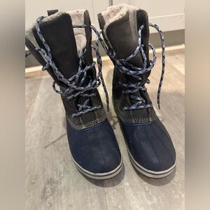 Kids Waterproof LL Bean Boots - size 4